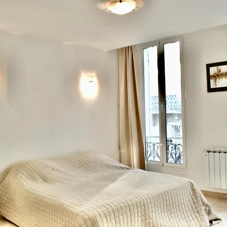A Rue Du Palais 3 Bodeux888